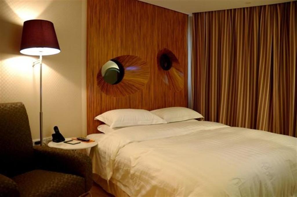 Brook Hotel Hangzhou Værelse billede